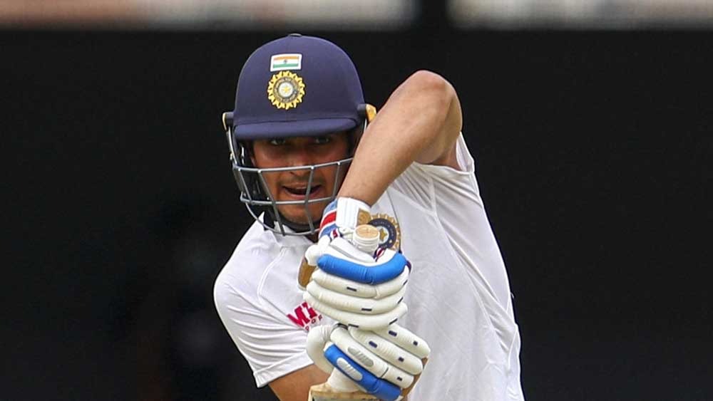 শুভমন গিল: রোহিতের সঙ্গে তাঁর জুটি এই মুহূর্তে ভাঙতে চাইবে না বলেই মনে করছেন সমর্থকরা। ইংল্যান্ডের বিরুদ্ধে তরুণ ওপেনারকেই দেখতে পাওয়ার সম্ভাবনা।