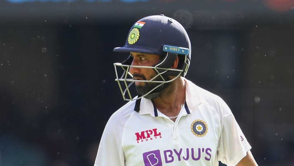 চেতেশ্বর পূজারা: কোচ রবি শাস্ত্রী তাঁকে যোদ্ধার শিরোপা দিয়েছেন। বহু যুদ্ধের নায়ককে ছাড়া দল গড়ার কথা বিরাট ভাবতে পারবেন বলে মনে হয় না।