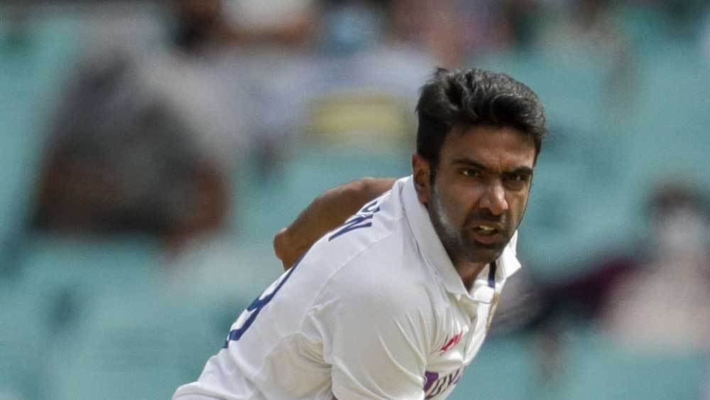 রবিচন্দ্রন অশ্বিন: অস্ট্রেলিয়ার মাঠে অভিজ্ঞ এই ক্রিকেটারের লড়াই স্মরণীয় হয়ে থাকবে। ঘরের মাঠেও তিনিই ভারতের প্রধান স্পিনার।