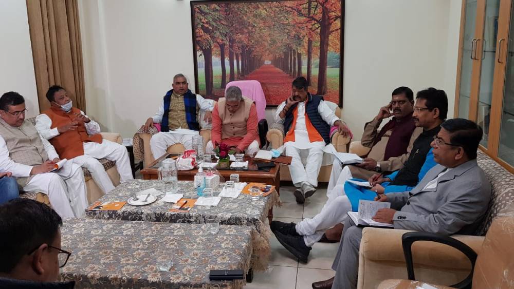 মঙ্গলবার রাতে দিল্লিতে রাজ্য বিজেপি-র কোর কমিটির বৈঠক। 