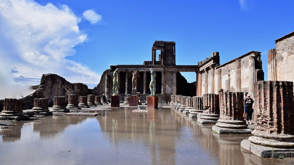 ধ্বংস হওয়া ইউরোপীয় শহর পম্পেই।