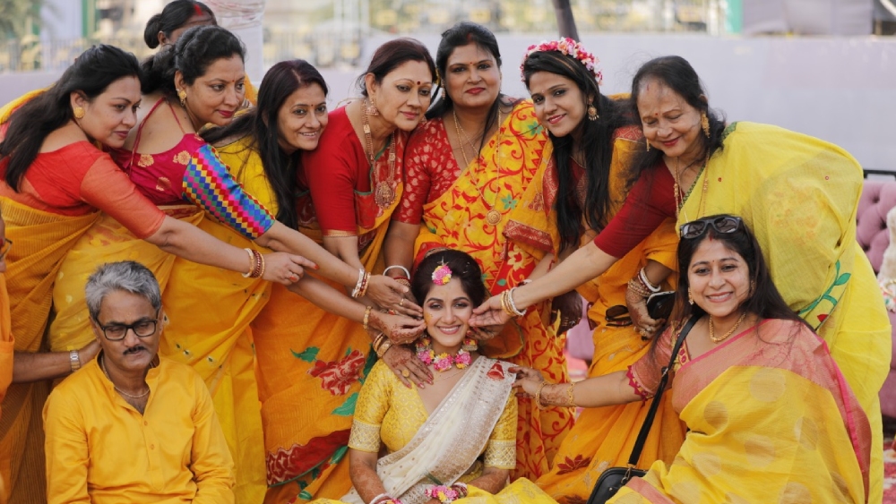 তৃণার গায়ে হলুদ। 