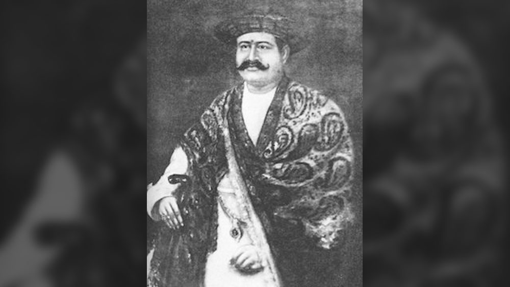 ৭। পরবর্তীতে সেই জমিদারি চলে যায় রানি রাসমণির তৃতীয় এবং পরে ছোট মেয়ের স্বামী মথুরামোহন বিশ্বাসের হাতে। তবে এ সবের অনেক আগে বাবু রাজচন্দ্র দাসও কলকাতাকে সাজিয়েছেন অনেক দিক দিয়ে।