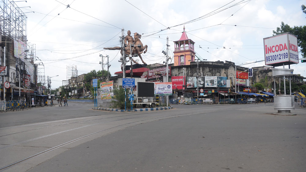 ৫। বড়বাজারে তাঁর নতুন বসতবাড়ির উল্টোদিকের রাস্তাটির নাম হয় শোভারাম বসাক স্ট্রিট। নতুন বাড়ির পশ্চিম দিকে গঙ্গাতীরে মন্দির তৈরি করে জগন্নাথ-বলরাম-সুভদ্রার বিগ্রহ প্রতিষ্ঠা করেন তিনি। জগন্নাথদেব ছিলেন তাঁর পারিবারিক আরাধ্য দেবতা। পরে ওই দেবালয় থেকে ঘাটের নামকরণ হয় ‘জগন্নাথ ঘাট’।