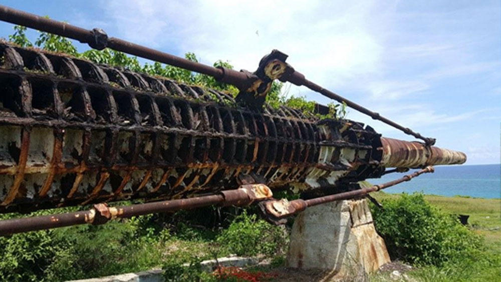 গেরাল্ড চেয়েছিলেন দ্রুতগতি সম্পন্ন এমন বন্দুক তৈরি করতে যা রকেটের মতো কাজ করবে এবং যাতে খরচও অনেক কম হবে। রকেট যেমন মহাশূন্যে উপগ্রহ পৌঁছে দেয়, এই বন্দুকই এ বার তা করবে। রকেট বানাতে যা খরচ, সুপারগান-এর ক্ষেত্রে খরচও কম হবে।