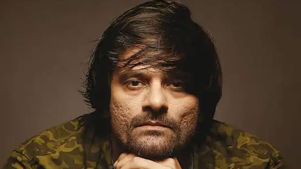 প্রায় এক দশকের কাছাকাছি হতে চলল জয়দীপের বলিউড-জার্নি। আপাতত আরও কিছু ছবি মুক্তির অপেক্ষায় রয়েছেন তিনি।