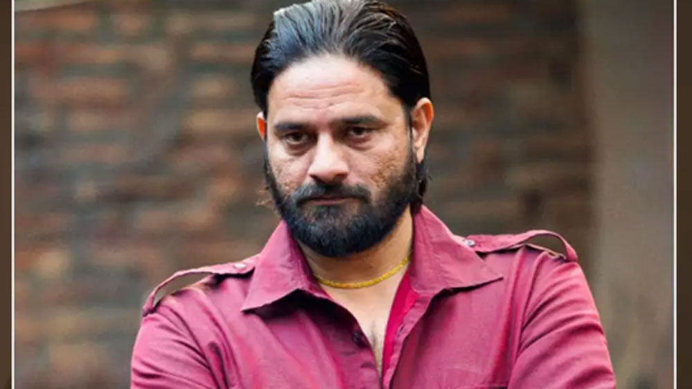 সদ্য মুক্তি পেয়েছে তাঁর ছবি ‘খালি পিলি’। বক্স অফিসে খুব একটা প্রভাব দেখাতে পারেনি ছবিটি। তবে প্রতি বারের মতো জয়দীপের অভিনয় প্রশংসিত হয়েছে।