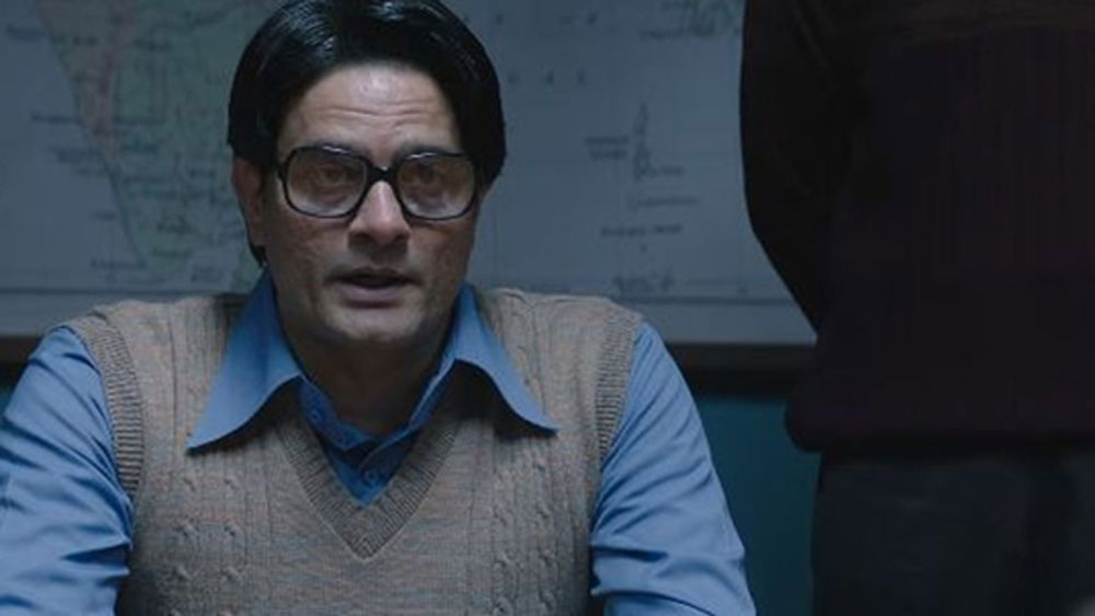 আবার ‘পাতাললোক’-এ ইনস্পেক্টর হাতিরামের চরিত্র হোক কিংবা ‘রাজ়ি’তে আলিয়া ভট্টের ট্রেনার থেকে ‘বাগী থ্রি’-র গুন্ডা— সব ধরনের চরিত্রেই স্বচ্ছন্দ অভিনেতা।