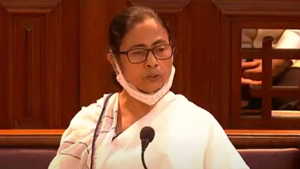 বাড়ল পার্শ্বশিক্ষকদের বেতন, পড়ুয়াদের প্রতি বছর দেওয়া হবে ট্যাব, ঘোষণা বাজেটে 