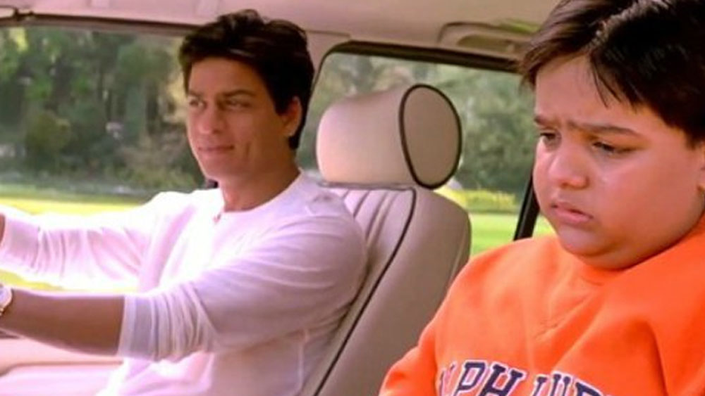 মুম্বইয়ে জন্ম কাবিশের। মু্ম্বইয়ের একটি স্কুলে পড়ার সময় থেকেই অভিনয়ের প্রতি ভালবাসা তৈরি হয় তার। তাই খুব ছোটবেলা থেকেই নাটকের দলে যোগ দেন।