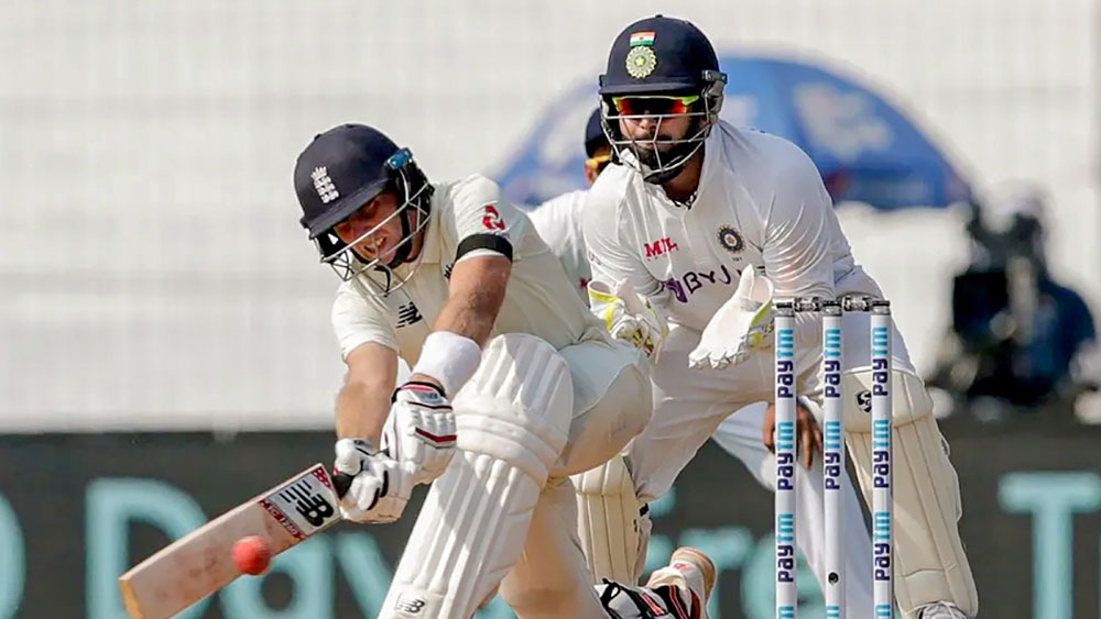 সরাসরি: চেন্নাইয়ে বড় রানের পথে রুট বাহিনী, ১০৫ ওভারে ইংল্যান্ডের স্কোর ৩০৮/৩