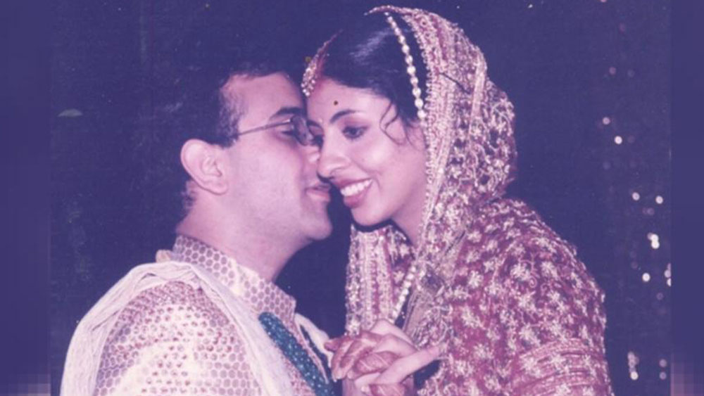 ১৯৯৭ সালে অমিতাভ এবং জয়া বচ্চনের মেয়ে শ্বেতাকে বিয়ে করেন নিখিল। তাঁদের মেয়ের নাম নব্যা নবেলী এবং ছেলে, অগস্ত্য। 