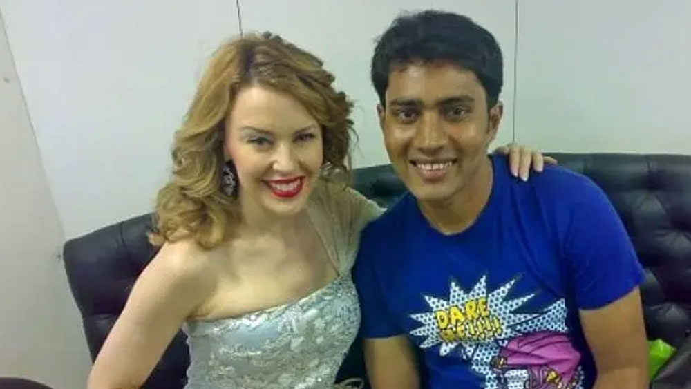 ‘ধুম ৩’-তে ক্যাটরিনা কইফ, ২০০৯ সালের ‘ব্লু’ ছবিতে কাইলি মিনোগ তাঁর তৈরি জুতো পরেই অভিনয় করেছেন।