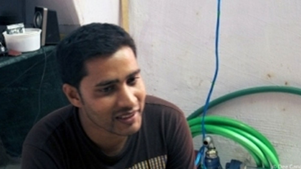 দিন যত এগিয়েছে অর্ডারও বেশি পেতে শুরু করেছেন জামিল। এখন মাসে অন্তত ২০০টি জুতো বানান তিনি। বেলি ডান্স, সালসা, ফ্লেমিঙ্গো— সমস্ত ধরনের নাচের জন্য উপযুক্ত জুতো তৈরি করেন জামিল।