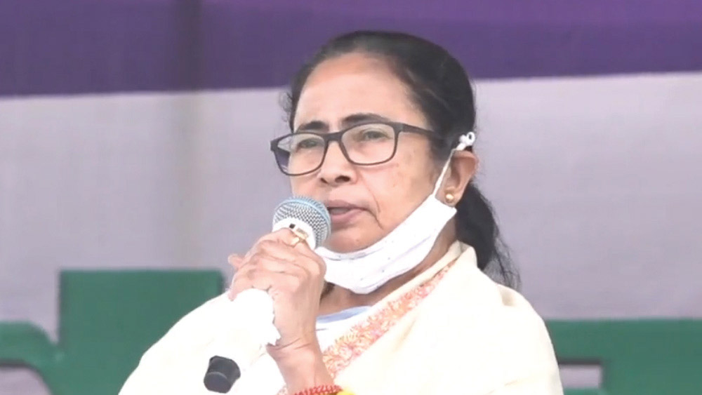 CM Mamata Banerjee will meet people today at Murshidabad and Bardhaman