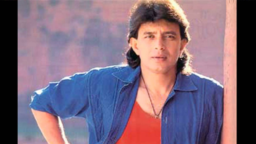 রাজকুমার যখন মিঠুনের কথা শোনেন, তিনি রীতিমতে বেঁকে বসেছিলেন। পরিচালকের সঙ্গে মিঠুনকে ওই ছবিতে নেওয়া নিয়ে দীর্ঘ আলোচনা করেন তিনি।