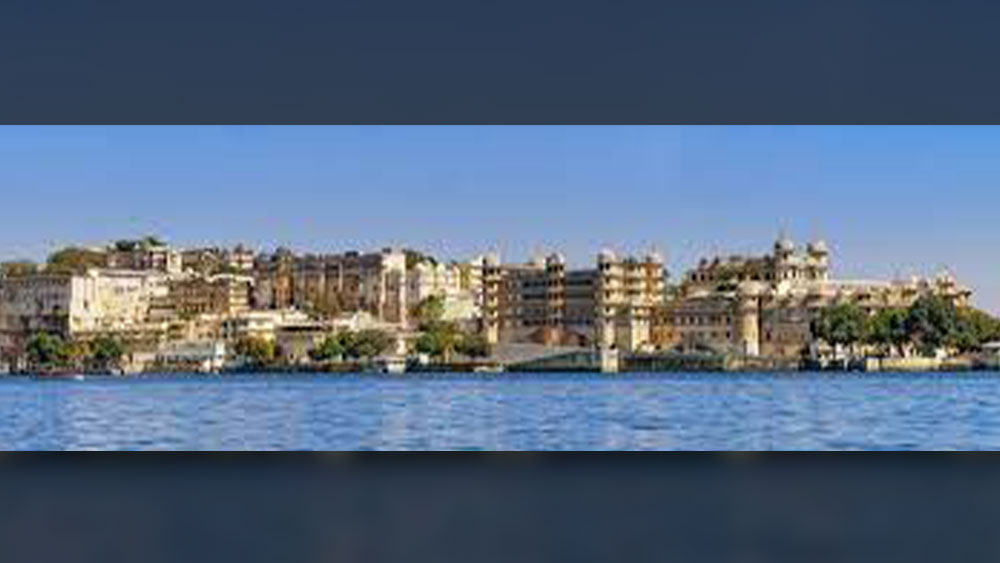 ১৯৭৪ সালে এই প্রাসাদের জেনানা মহলের কিছু অংশ রূপান্তরিত হয় সংগ্রহশালায়। পর্যটক তথা দর্শকরা সেখানে স্বাদগ্রহণ করতে পারেন রাজপুত ইতিহাসের।