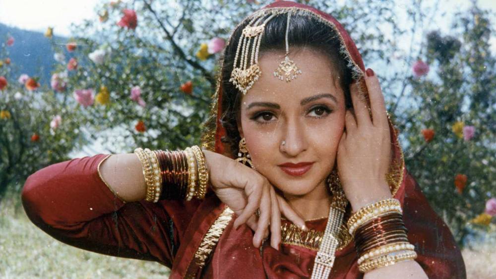 অভিনয় থেকে সরে আসার পরে রাজীবকে প্রযোজক হিসেবে পেয়েছিল বলিউড। ১৯৯১ সালে তিনি প্রযোজনা করেন সুপারহিট ‘হীনা’ ছবিটির। পরিচালক ছিলেন তাঁর দাদা রণধীর কপূর। ঋষি কপূর এবং পাকিস্তানের নায়িকা জেবা বখতিয়ারের জুটিতে এই ছবির গানও ছিল জনপ্রিয়।