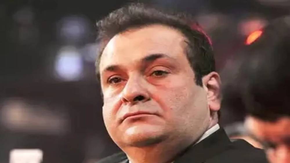 অক্ষয় খন্না, ঐশ্বর্যা রাই অভিনীত ‘আ অব লওট চলে’ বক্স অফিসে ব্যর্থ হয়। এর পর রাজীব কপূর আর কোনও ছবি পরিচালনা বা প্রযোজনা করেননি।