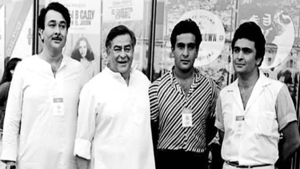 ১৯৯৬ সালে ‘শাদি কা সিজন’ নামে একটি টিভি ধারাবাহিক প্রযোজনা করার কথা ছিল রাজীবের। কিন্তু শেষ অবধি সেই কাজও অসমাপ্তই থেকে যায়। ফলে টেলিভিশনে রাজ কপূরের ছোট ছেলের অভিযান অধরাই থেকে যায়।