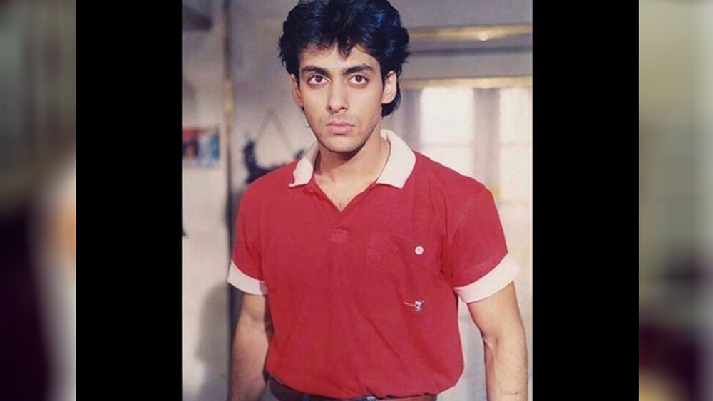 জেবাকে এক বার নৈশভোজের নিমন্ত্রণ জানিয়ে ফেলেন সলমন। জেবাও খুশি মনে আমন্ত্রণে সায় দেন। দু’জনে কাশ্মীরের এক রেস্তরাঁয় খেতে যান। জেবার সঙ্গে তাঁর মা-ও ছিলেন।