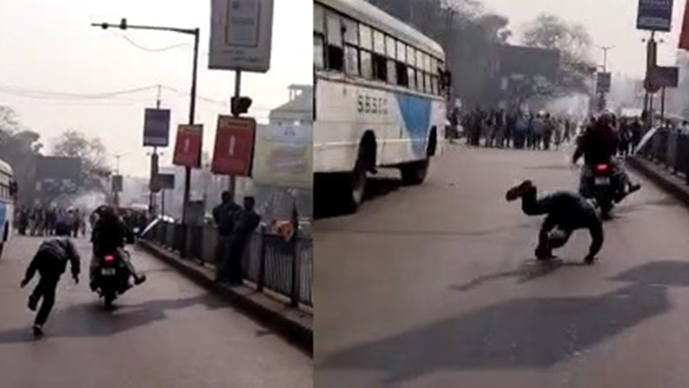 Strike supporter fall down on road while chasing a bike at Asansol dgtld