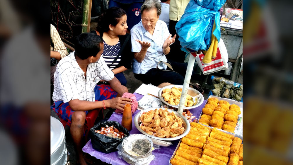 তিরেত্তা কিন্তু ইংরেজি বলতে স্বচ্ছন্দ ছিলেন না। জীবনের বেশ কিছুটা পর্ব এই ইটালীয়র কেটেছিল ফ্রান্স এবং জার্মানিতে। তাঁর কথ্য ইংরেজিতে মিশে থাকত ফরাসি, জার্মান, কিছুটা পর্তুগিজ এবং ভারতে আসার পরে অবশ্যই ‘হিন্দুস্তানি’ ভাষা। পাঁচমিশেলি এই ভাষায় কথা বলেও ১৭৮১ খ্রিস্টাব্দে ই্স্ট ইন্ডিয়া কোম্পানির কাছ থেকে প্রতি মাসে ১ হাজার সিক্কা বেতন পেতে তাঁর অসুবিধে হয়নি।