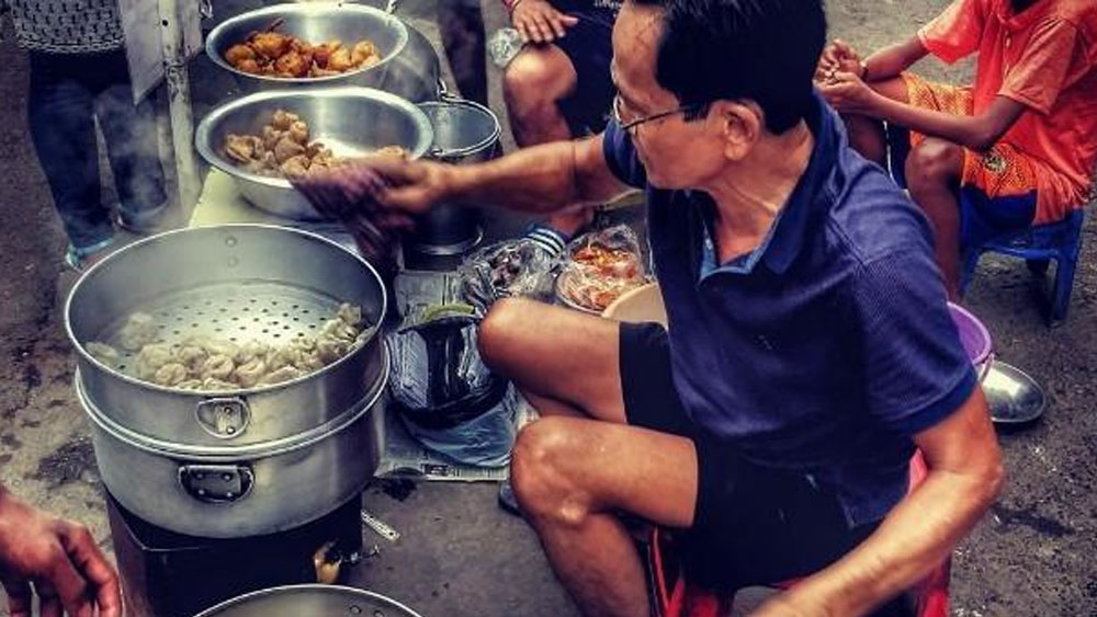 পাখি পোষার শখ ছিল তিরেত্তার। তাঁর বাজারে পণ্যের মধ্যে বড় জায়গা জুড়ে থাকত পশুপাখি। ১৭৮৪ খ্রিস্টাব্দে উডের মানচিত্রে সে সময়কার সাহেবপাড়ার শেষে তিরেত্তা বা তেরিত্তি বাজারের উল্লেখ আছে। কিন্তু এই বর্ধিষ্ণু বাজার শেষ অবধি তাঁর হাতছাড়া হয়ে গিয়েছিল। কেন? সে কারণ নিয়ে ধোয়াঁশা আছে।