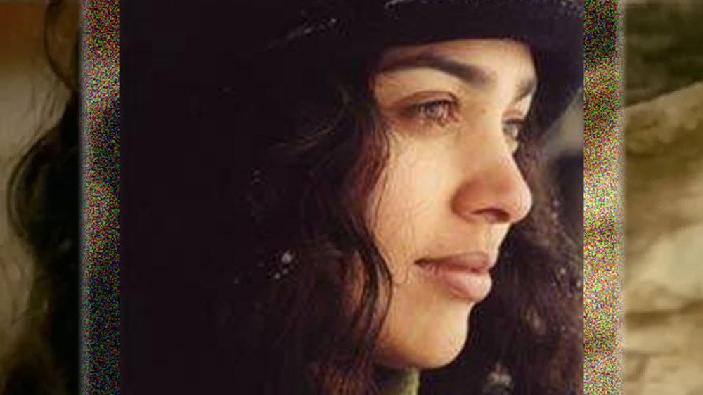 আশ্চর্যজনক ভাবে এরপর না কোনও ছবিতে, না কোনও বলিউডের অনুষ্ঠানে, না কোনও পার্টিতে দেখা গিয়েছে তাঁকে।