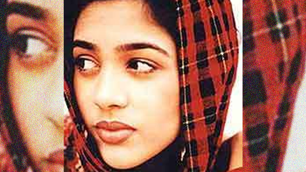 দিল্লিতে জন্ম এবং সেখানেই বড় হয়ে ওঠা মালিনীর এমন জবাব মানতে পারেননি কেউই। অভিনয়ে আসার আগে মালিনী মডেলিং করতেন।