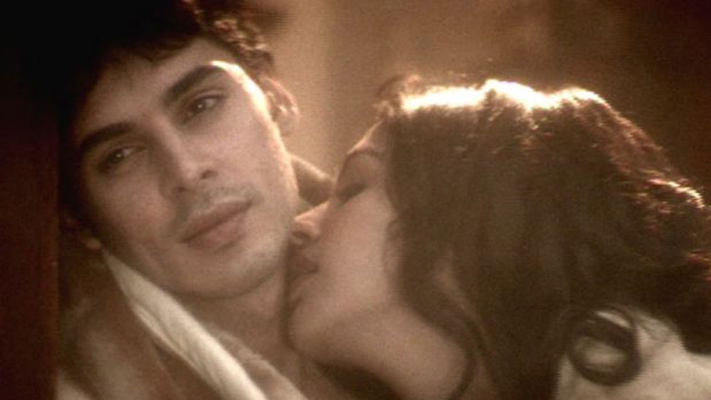 এটা ছিল তাঁর প্রথম ছবি। যেখানে বলিউডে অভিনয় দিয়ে পরিচিতি গড়ে তুলতে বছর ঘুরে গিয়েছে অনেক বড় মাপের অভিনেতার, সেখানে প্রথম ছবিতেই বাজিমাত করেছিলেন তিনি।