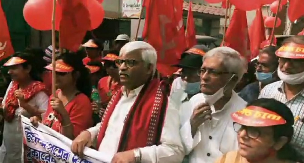 হাওড়ায় মিছিলে সুজন চক্রবর্তী।