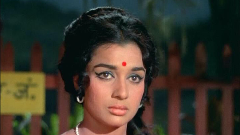 কাউকে দুঃখ দিয়ে সুখী হতে চাননি আশা ও নাসির। তাই সম্পর্ক থেকে বেরিয়ে আসার সিদ্ধান্ত নেন তাঁরা। তবে নাসির জীবন থেকে বেরিয়ে গেলেও, মন থেকে কখনও তাঁকে আলাদা করতে পারেননি আশা। তাই নাসিরের পর আর কারও সঙ্গে সম্পর্কে জড়াননি তিনি। বিয়েও করেননি।