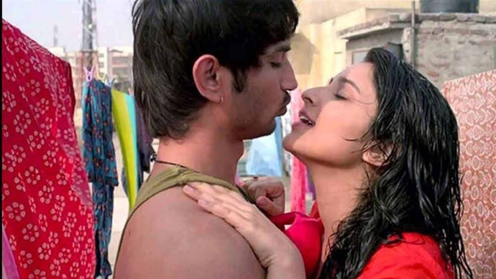 কিন্তু জানেন কি বলিউডের সবচেয়ে লম্বা সময়ের জন্য চুম্বনের দৃশ্য কোন ছবিতে ছিল?