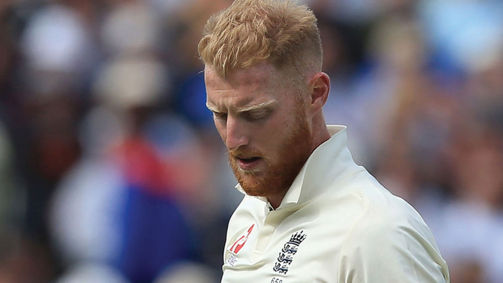 ২০১৮ সালের সফরে ইংল্যান্ডের মাটিতেও ফের অশ্বিন-স্টোকসের লড়াইয়ের একই পরিণাম হয়েছিল। বার্মিংহামের মাটিতে জো রুটের দলের কাছে ভারত ৩১ রানে হেরে গেলেও ফের স্টোকসকে পরাস্ত করেছিলেন ‘অ্যাশ’। মিডল-লেগ স্ট্যাম্পের উপর পড়া খাটো লেংথের বলকে মারতে গিয়ে অশ্বিনের কাছে ক্যাচ দিয়ে বসেন স্টোকস। সে ক্যাচ ধরতে ভুল করেননি ‘অ্যাশ’। ২১ রানে ফিরতে বাধ্য হন স্টোকস।