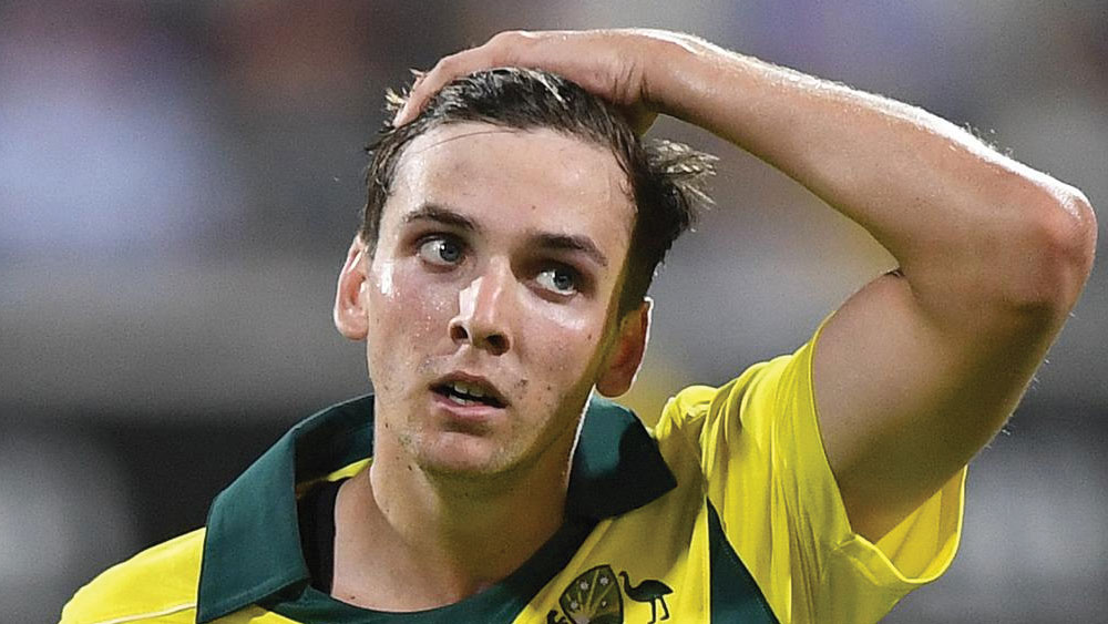 জাই রিচার্ডসন: অস্ট্রেলিয়ার এই অলরাউন্ডারকে নেওয়ার জন্য লড়াই হতে পারে মুম্বই, ব্যাঙ্গালোর এবং রাজস্থানের মধ্যে। সেই কারণে দাম বাড়তে পারে এই ক্রিকেটারের। দেড় কোটি টাকা থেকে শুরু তাঁর দাম।