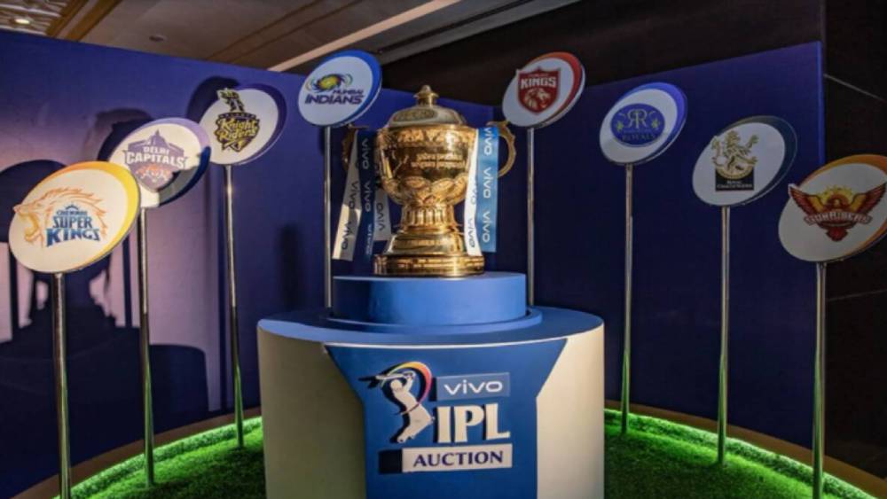 সদ্য সমাপ্ত আইপিএল ২০২১ নিলামে তাঁকে পঞ্জাব কিংস কিনে নিয়েছে সওয়া ৫ কোটি টাকায়