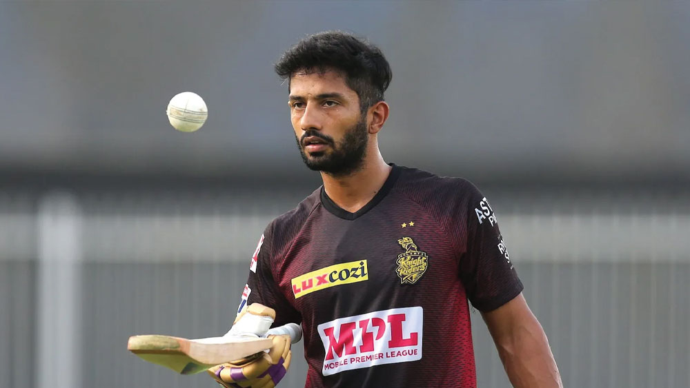 রাহুল ত্রিপাঠি: শেষ আইপিএল নিলামে এই ব্যাটসম্যানকে হাতে পায় কেকেআর। নিলামে তাঁর দাম ওঠে ৬০ লক্ষ টাকা। ৪৫টি ম্যাচ খেলে ৯৮৮ রান করেছেন। স্ট্রাইক রেট ১৩৪।