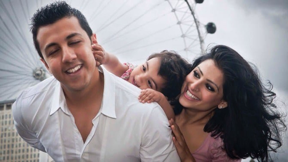 পাশাপাশি, দাম্পত্যে ভালবাসা দেখতে পাওয়াটাও সামাইরার জন্য খুব দরকার বলে জানিয়েছেন সুনয়না। ছোটবেলায় সে তার বাবা-মায়ের মধ্যে সুসম্পর্ক দেখতে পায়নি। আক্ষেপ, সুনয়নার।