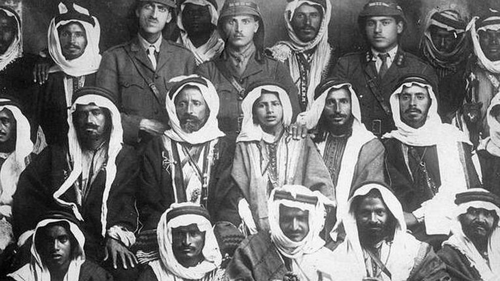 যে এলাকা জুড়ে তৈরি হচ্ছে নিওম প্রকল্প তার একটা অংশে সৌদির হুয়াইত গোষ্ঠীর প্রায় ২০ হাজার মানুষ বসবাস করেন।