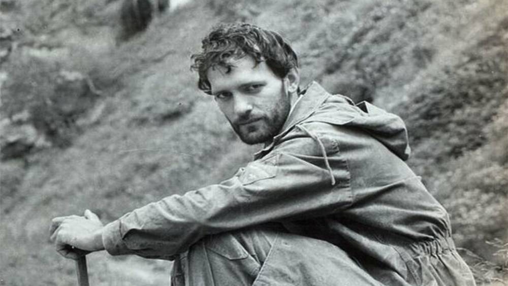 রাশিয়ার ইনস্টিটিউট অব ভলক্যানোলজি অ্যান্ড সিসমোলজি-র আগ্নেয়গিরি বিশেষজ্ঞ ভ্লাদিমির লিয়োনোভের ধারণা, প্রাণীগুলির মৃত্যুরহস্যের কারণ হল আগ্নেয়গিরি। এই মত তিনি প্রচার করেছিলেন ১৯৭৫ সালে। সে বছরই তিনি এই উপত্যকার অস্তিত্ব আবিষ্কার করেন।