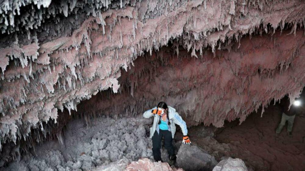 জনশ্রুতি, এই উপত্যকা থেকে মৃত জীবজন্তুর দেহ নিয়মিত ভাবে সরিয়ে নেওয়া হয়। কে করে সেই কাজ? সে তথ্য আজও অন্ধকারে। সাতের দশকের মাঝে লিয়োনোভের ছাত্র এবং গবেষণায় সহকারী ভিক্টর দেরিয়াজিন দাবি করেন, রুশ সেনাবাহিনী এই উপত্যকার অস্তিত্ব জানতে পেরেই সক্রিয় হয়ে ওঠে। হেলিকপ্টার পাঠিয়ে উপত্যকা থেকে বিভিন্ন নমুনা সংগ্রহ করে নিয়ে যায়।