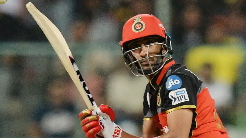 ভারতীয় অলরাউন্ডারদের মধ্যে অবিক্রিত রইলেন গুরকিরাত সিংহ মান।