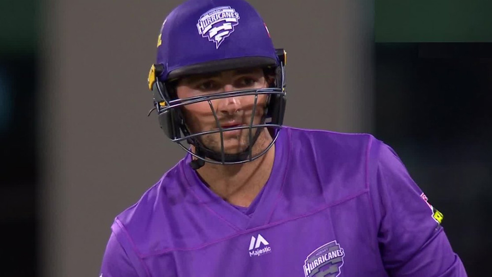 বিদেশিদের মধ্যে অবিক্রিত রইলেন জেরাল্ড কটজি এবং টিম ডেভিড।