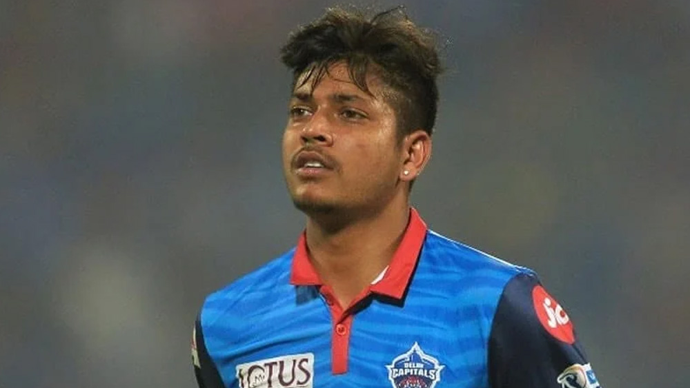 ভারতীয় ক্রিকেটারদের মধ্যে আন্তর্জাতিক ক্রিকেট না খেলা যে স্পিনাররা অবিক্রিত রইলেন তাঁরা হলেন কর্ণবীর সিংহ, সন্দীপ লামিশানে, মিধুন সুধেসন এবং তেজাস বারোকা।