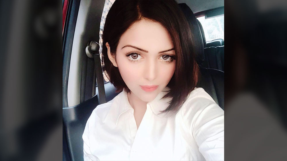 না! কোনও রাজনৈতিক কারণে নয়। কোকেন পাচারের অভিযোগে শুক্রবার নিউ আলিপুরে থেকে গ্রেফতার হয়েছেন পামেলা। গ্রেফতার তাঁর এক সঙ্গী প্রবীরকুমার দে-ও। কে এই পামেলা গোস্বামী?