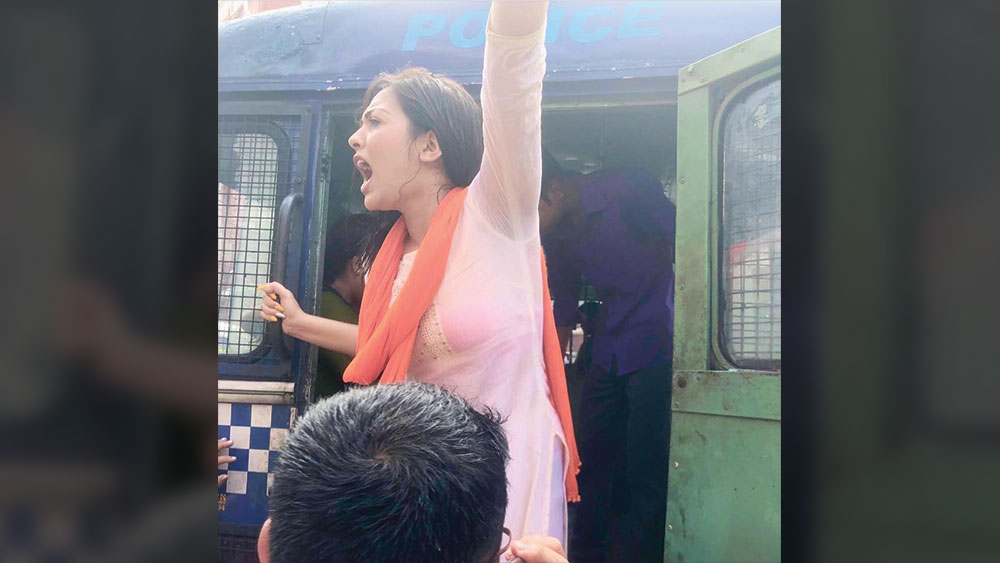 বিমানসেবিকা থেকে অভিনয় বা কর্মজীবনের পর রাজনীতিতে আসা। তবে ’১৯-এ বিজেপি-তে যোগদানের পরের বছরই বিজেপি যুব মোর্চার সাধারণ সম্পাদক হন তিনি।