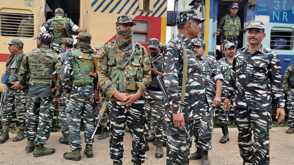 অনুব্রত মণ্ডলের গড়ে রুট মার্চ করল কেন্দ্রীয় বাহিনী