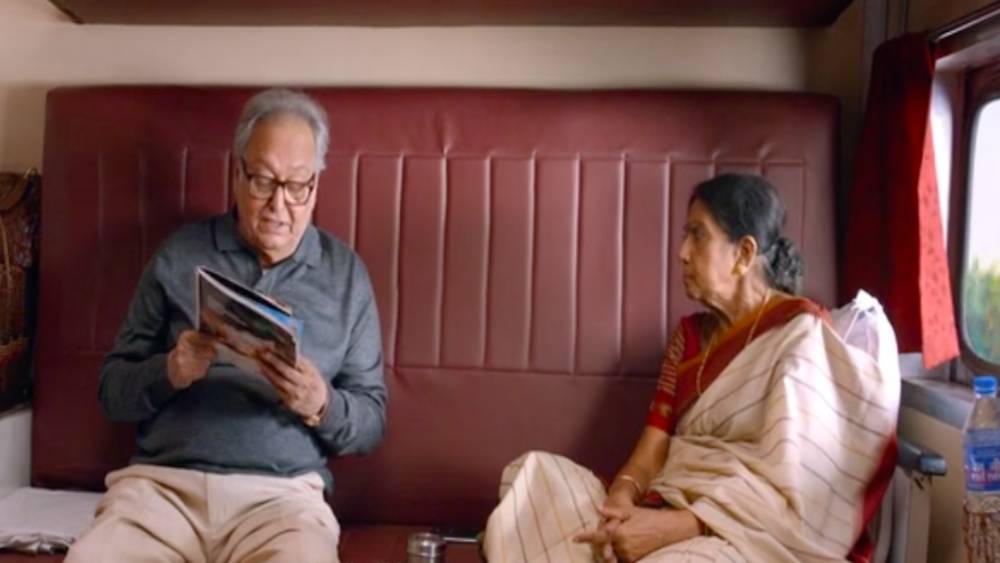 আটের দশক থেকে অভিনয় করা কমিয়েই দিয়েছিলেন সাবিত্রী। পরে আবার ফিরে আসেন স্বমহিমায়। দাপটের সঙ্গে কাজ করেন পরবর্তী প্রজন্মের কুশীলব এবং পরিচালকদের সঙ্গে। মূলধারার বাণিজ্যিক ছবির পাশাপাশি তাঁর অনায়াস উপস্থিতি ‘প্রাক্তন’, ‘পদক্ষেপ’, ‘হেমলক সোসাইটি’, ‘মাটি’-র মতো ছবিতেও।