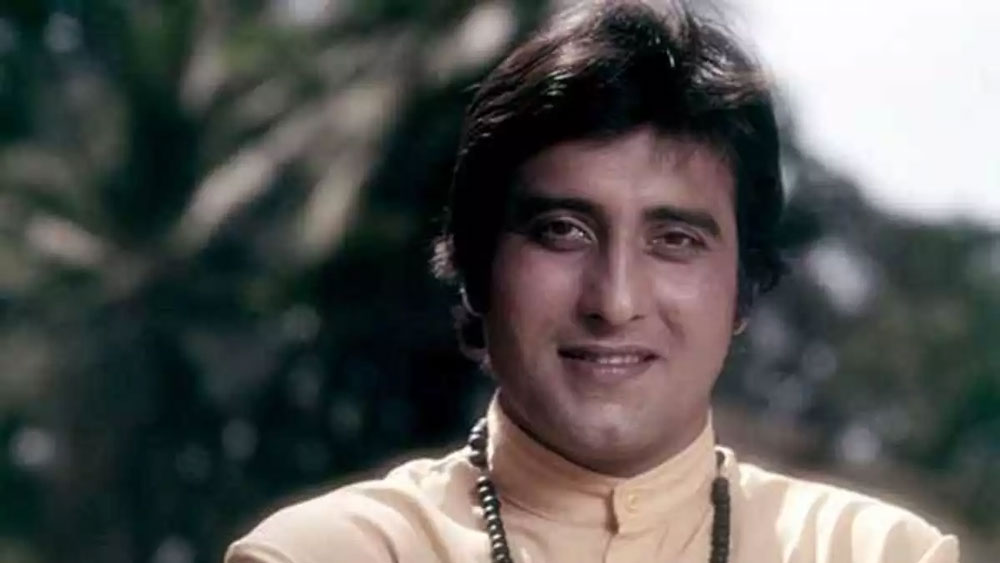 তাই নির্দ্বিধায় বিনোদকে ছবিতে সুযোগ দিয়ে দেন মহেশ। ‘প্রেম ধর্ম’ ছবিতে বিনোদ ছাড়াও হেমা মালিনী এবং ডিম্পল কপাডিয়া ছিলেন।